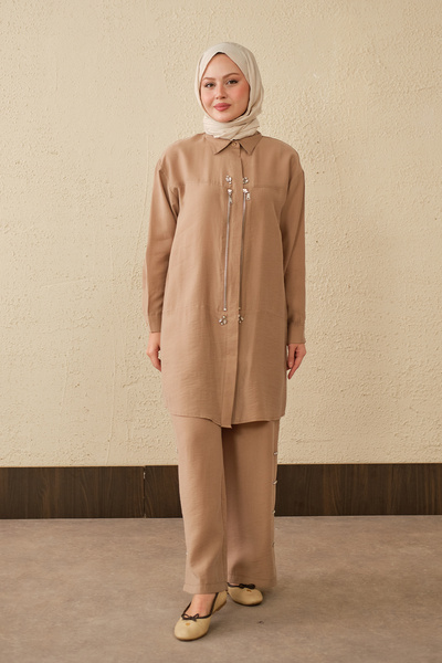 LOCCO Γυναικείο κοστούμι με φερμουάρ και λεπτομέρειες από χάντρες, παντελόνι ...