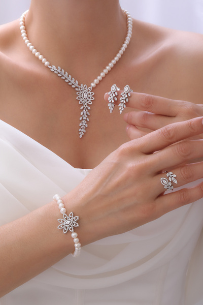 Gümüşbox DOĞAL İNCİ SET GB7066