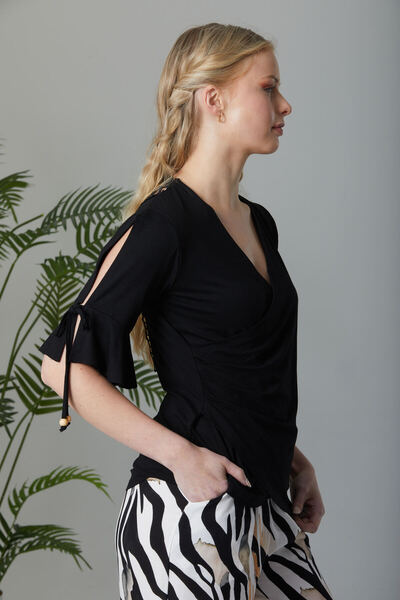 İPEKMOOD Back Lace Detailed Front Pleated Knitted Viscose Lycra Blouse / Woven Patterned Elastic Waist Non-Lycra Trouser Set