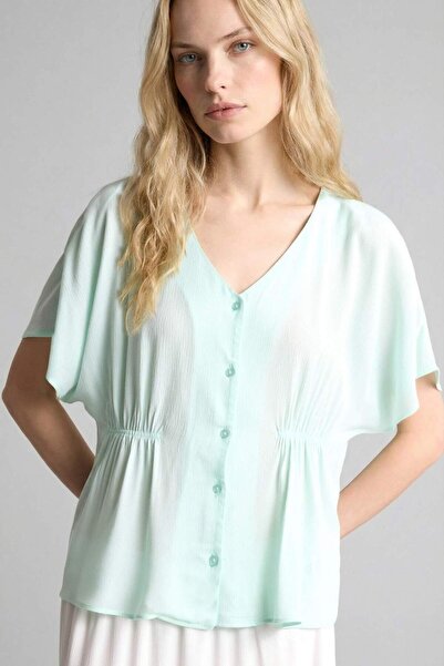 DeFacto Relax Πουκάμισο με κοντό μανίκι από βισκόζη με λαιμόκοψη V και τσαλακ...