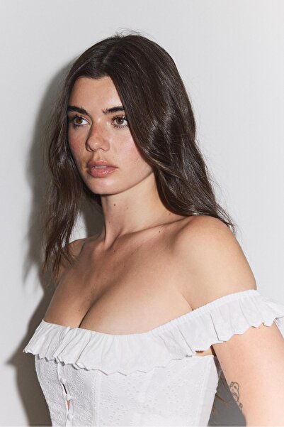 Stradivarius Fisto işlemeli korse tarzı bluz