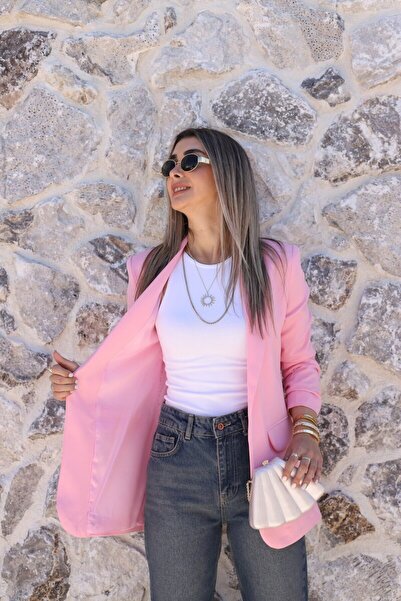 bytugcekaya Ροζ μπλέιζερ με λεπτομέρεια σούρας στα μανίκια