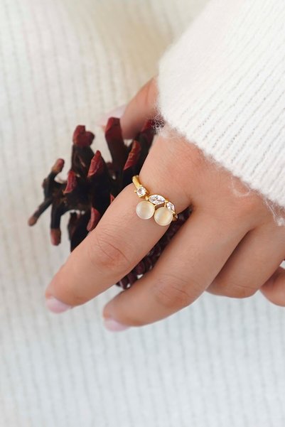 THE Steel Women's 3-Piece Gold Color Stone Flower Figured Ring Set