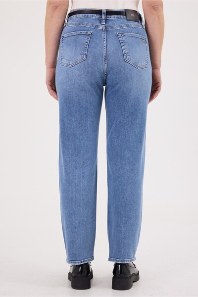 cracpot Women's Plus Size Snow Blue Washed Lycra Regular Mom Jean Pants – High Waist Stretch Denim