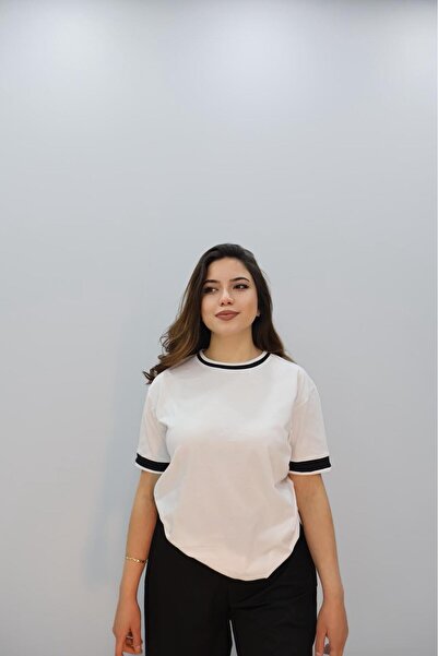 TREND EMMODA Γυναικείο μπλουζάκι oversize σε λευκό χρώμα με διακοσμητικό γιακ...