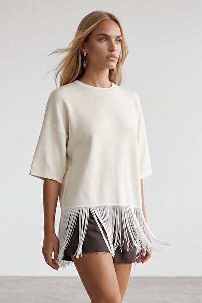 Trend Alaçatı Stili Γυναικεία Μπλούζα Εκρού με Φούντες και Λαιμόκοψη Ποδηλάτο...