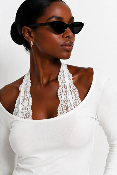 kikiriktekstil 10937 Γυναικεία μπλούζα με λαιμόκοψη halter και λεπτομέρεια απ...