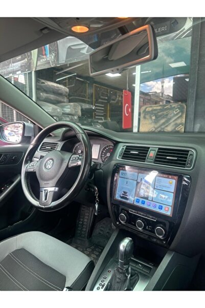 NAVİSPACE VOLKSWAGEN JETTA 2011 SONRASI UYUMLU 4 GB RAM 64 GB HAFIZA GERİ GÖR...