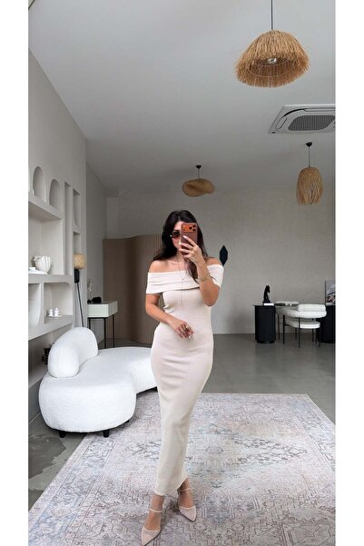 Buket Teke Μπεζ κοντομάνικο φόρεμα Μαντόνα