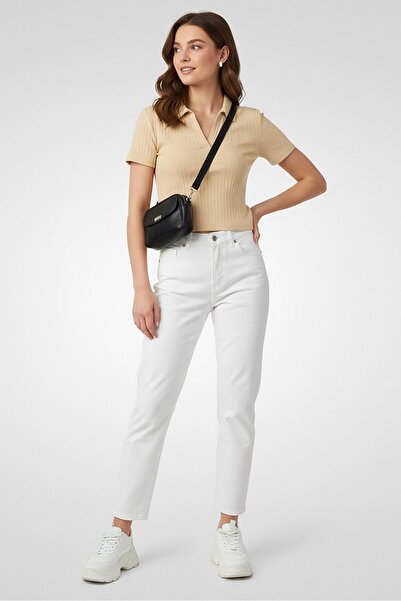 Don't Call Me Jennyfer Women Spread Collar Short Sleeve Ribbed Top, Beige