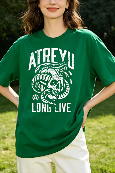 Fleck تي شيرتات نسائية من Atreyu Long Live Snake Skull Graphic Band Tee بتصمي...