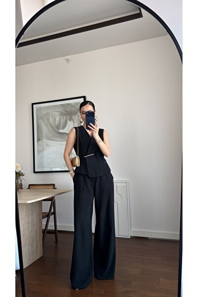 sinemkivanc co Ολόσωμη φόρμα με λεπτομέρειες από χρυσές αγκράφες