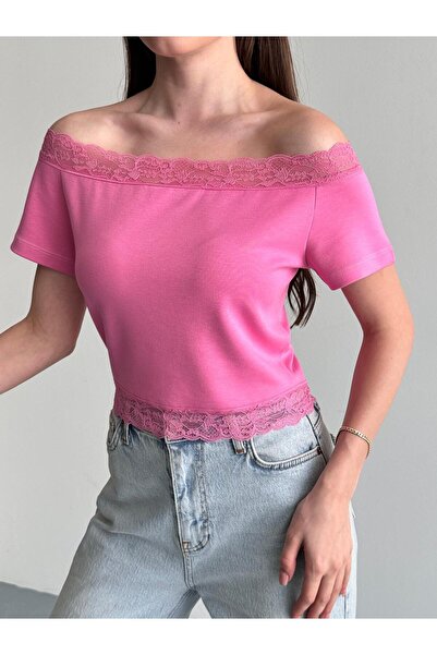 LUNES Κοντή μπλούζα με δαντέλα και λεπτομέρειες