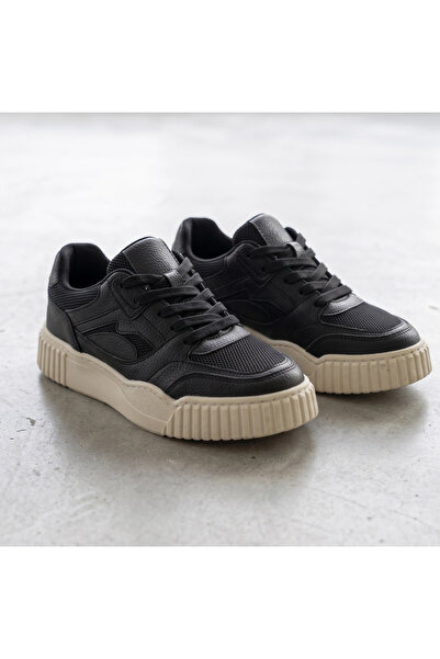 IN-STEP Premium Series – Thick Sole Black Women's Sneaker