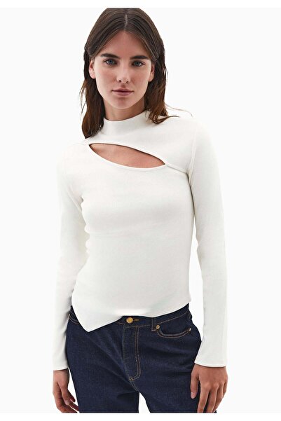 OXXO Long Sleeve T-Shirt With Cut Out Details - ICE MILK