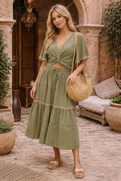 ANBLYs COLLECTION V-Neck Cross-Necklace Patterned Linen Fabric with Tassel Detail Skirt and Blazer Set