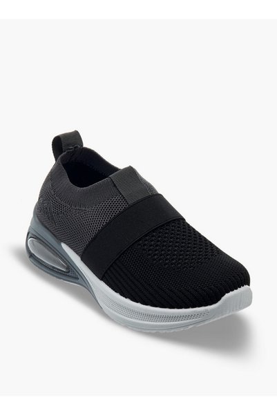 Oaklan by Shoexpress Boys Textured Slip-On Sports Shoes