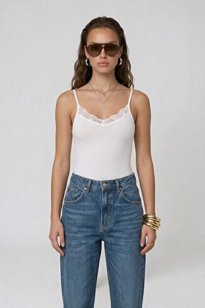 VAGGON Lace Detailed Thin Strap V-Neck Blouse