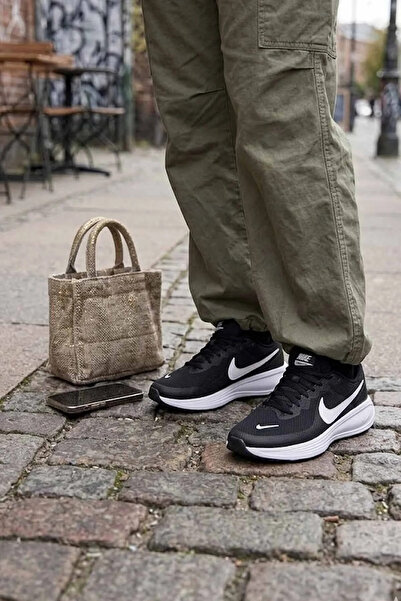 Nike HJ9198-003 REVOLUTION 8 UNİSEX YÜRÜYÜŞ KOŞU