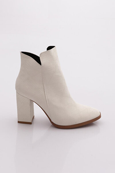 DGN Pm221-K1044 Pointed Toe Thick Heeled Women's Ankle Boots