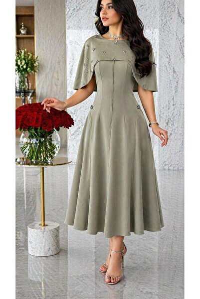 Mar style Midi Dress with Delicate Embroidery and Luxurious Short Cape