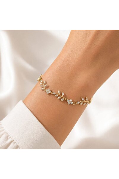 Home سوار زهرة الزركون من CM Jewelry – سوار نسائي ذهبي أنيق