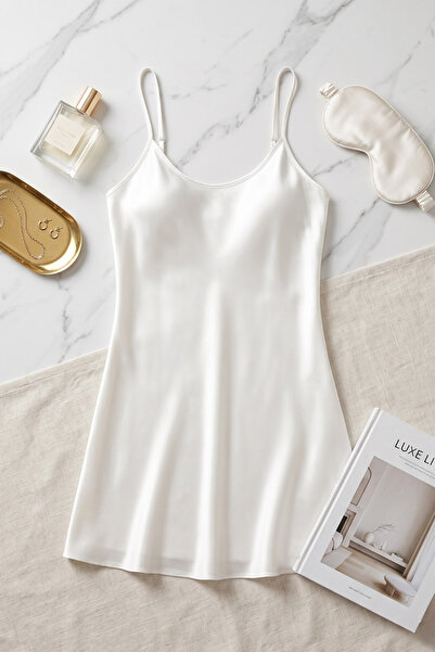 QKK Γυναικείο Σετ Νυχτικό από Λευκό Σατέν με Λεπτές Τιράντες και Μίνι Νυχτικό