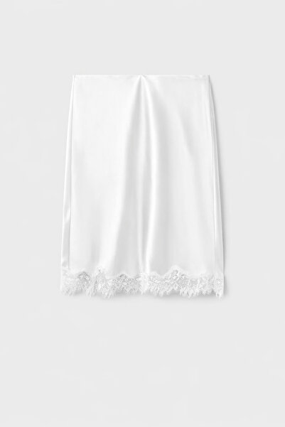 Babushka Λευκή δαντελένια σατέν φούστα μέχρι το γόνατο με λεπτομέρειες