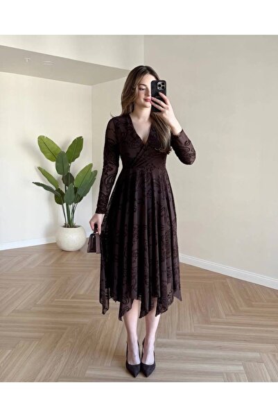 Paraf style Φόρεμα με λαιμόκοψη V και μακριά μανίκια με ασύμμετρο σχέδιο