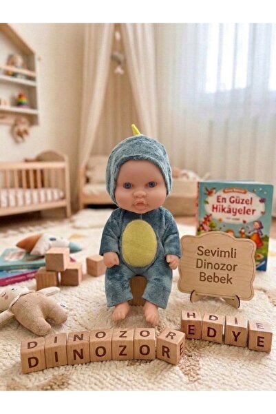 ARAD PRO Sevimli Kostümlü Et Bebek - Dekoratif ve Eğlenceli Sabit Figür Oyunc...