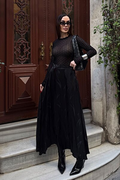 bacc Μαύρη σατέν φούστα με ψηλόμεσο σχέδιο