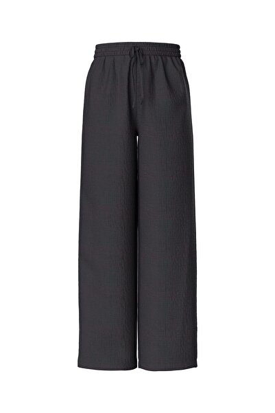 PIECES Hose mit weitem Bein PCSASTINA HW Musselin