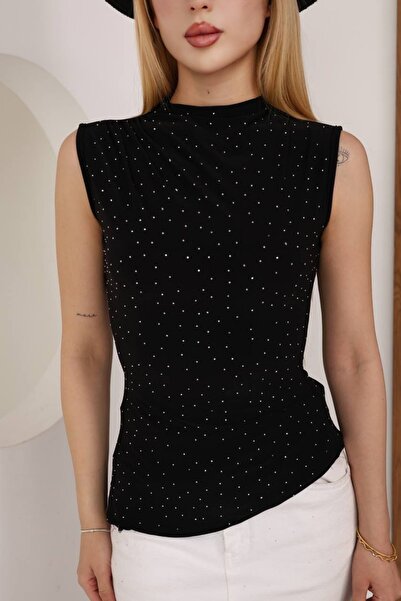 moda poni Γυναικεία μπλούζα με πέτρινη λεπτομέρεια σε μαύρο χρώμα και υφή άμμου