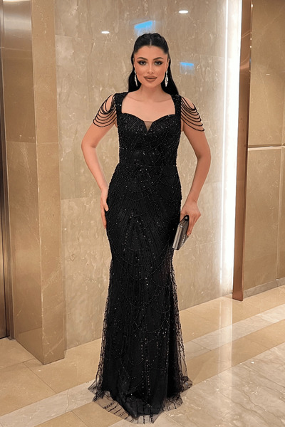 giyimmasalı Full Beaded Fabric Shoulder Detail Evening Dress - Black