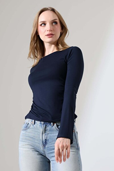 ModaPlaza Γυναικεία μπλούζα με λαιμόκοψη και ισπανικό μανίκι 22157