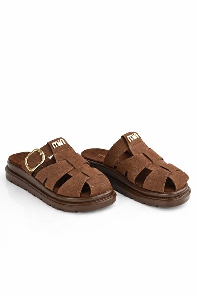 Peta Γυναικείες παντόφλες πλατφόρμας από σουέντ με χρυσή αγκράφα σε μποέμ στυλ