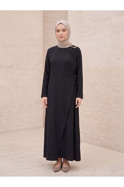 Naknaku Shoulder Pleated Buckle Detail Dress-Black