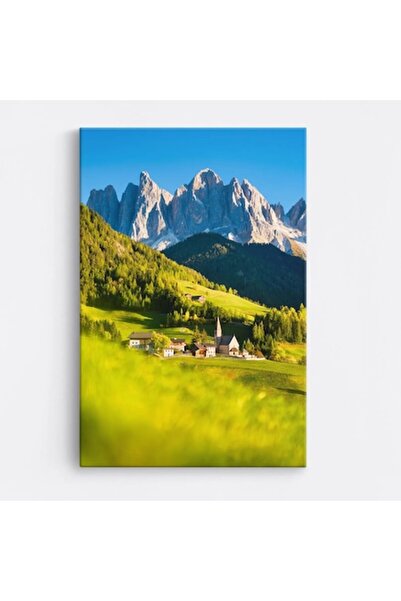 OEM Tablou pe pânză premium WOWCanvas, Peisaj montan cu sat idilic, 80 x 120 cm