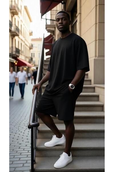 DM DOLCE MORE Ελαστικό σετ σορτς και μπλουζάκι από λύκρα σε υπερμεγέθη εφαρμο...