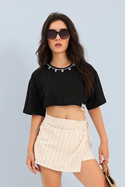 VELİZADE Γυναικείο μαύρο βαμβακερό μπλουζάκι με κοντό μανίκι και λεπτομέρεια ...