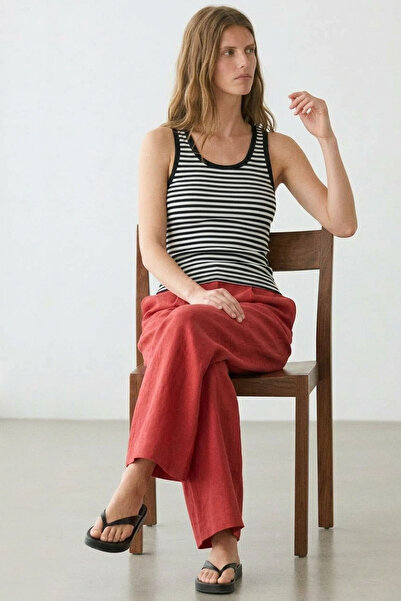 EFFE Εφαρμοστό μπλουζάκι με τιράντες από μείγμα βισκόζης και κοτλέ