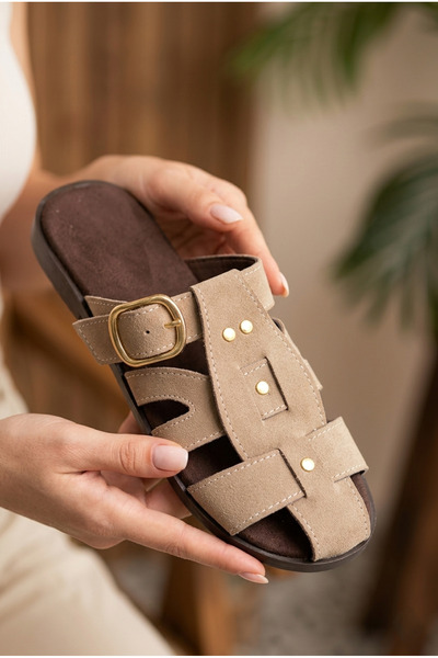 Moda Devrin Γυναικείες παντόφλες βιζόν σουέντ με χρυσή πόρπη Gladiator με μαλ...