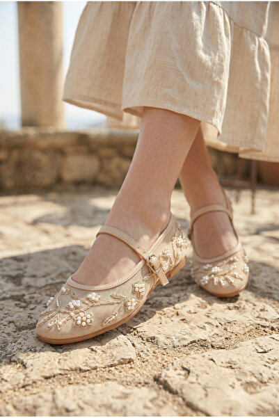 Moda Devrin Γυναικείες μπαλαρίνες Mary Jane σε μπεζ χρώμα με κεντημένες πέρλε...