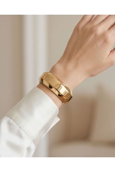 B&T Bujiteri GOLD RENK KALIN MODEL MODERN TASARIM TREND KADIN BİLEKLİK