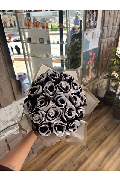 Saudade Solmayan Taraftar Çiçek Buketi (Beşiktaş)