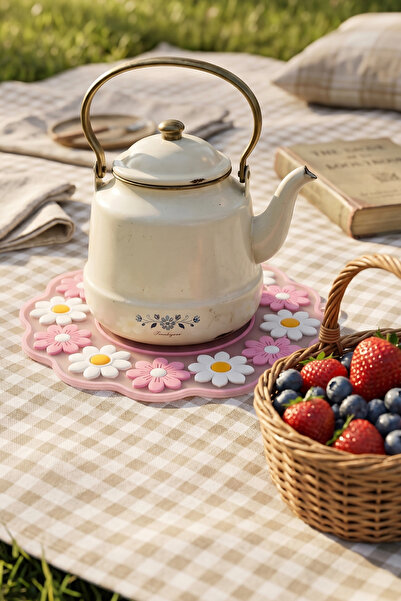 Vienev Papatya Silicone Teapot Mat Pink 15.5 cm |   Heat Resistant Trivet, Kitchen Utensil