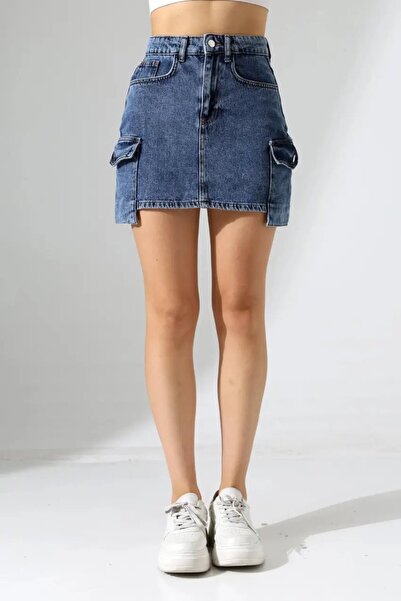 Cool & Sexy Μίνι τζιν φούστα με λεπτομέρεια στην τσέπη – Ψηλόμεση, μοντέρνα κ...