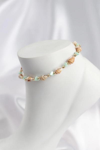 shopwave Natural Sea Shell Model and Green Crystal Stone Model Anklet