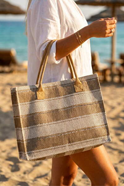 LAGRANZE Ψάθινη τσάντα συμβατή με τον καθημερινό ρυθμό