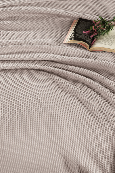 Mürdüm Home Waffle Dokuma Çift Kişilik Pike Örtü | Premium Yatak Örtüsü | Yazlık Pike | 200x230 cm